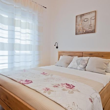 Giannis Apartments Diafani Exterior photo