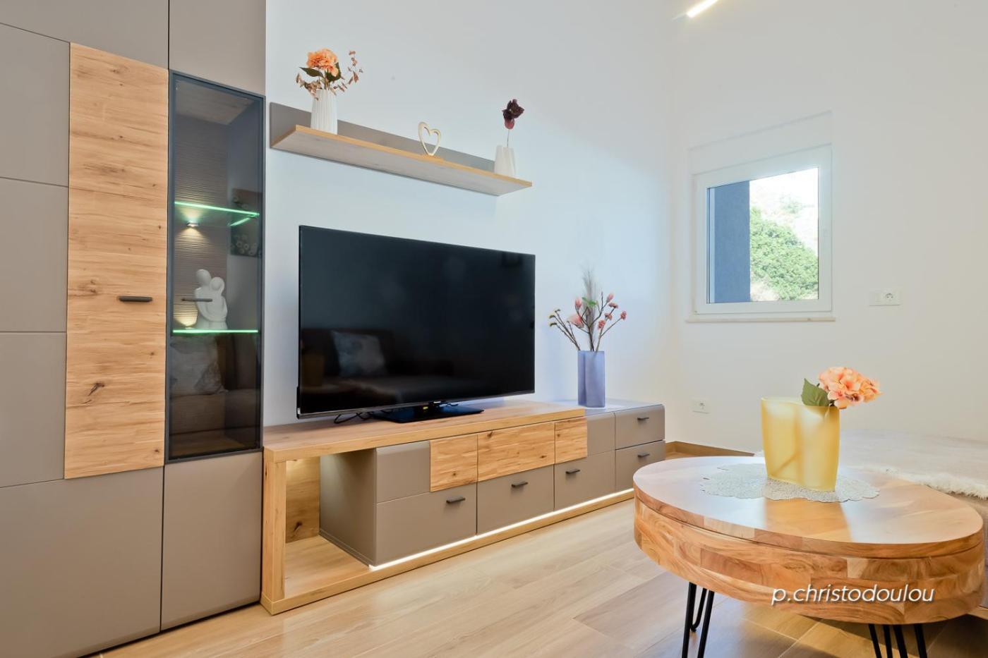 Giannis Apartments Diafani Exterior photo